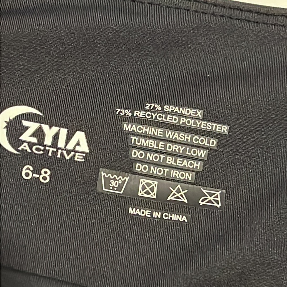 Zyia Active Black mesh Reflective Light and Tight Hi-Rise 7/8 leggings size 6-8 - Picture 11 of 14
